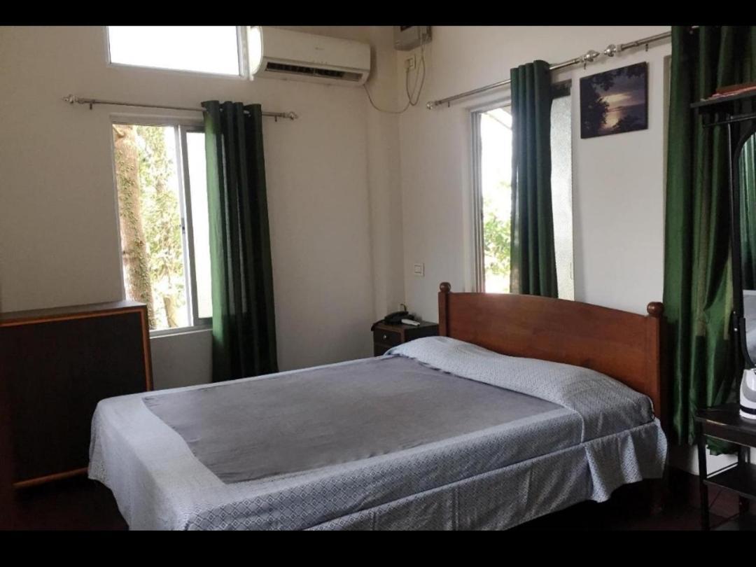 Hilltop Lodge 구와하티 외부 사진