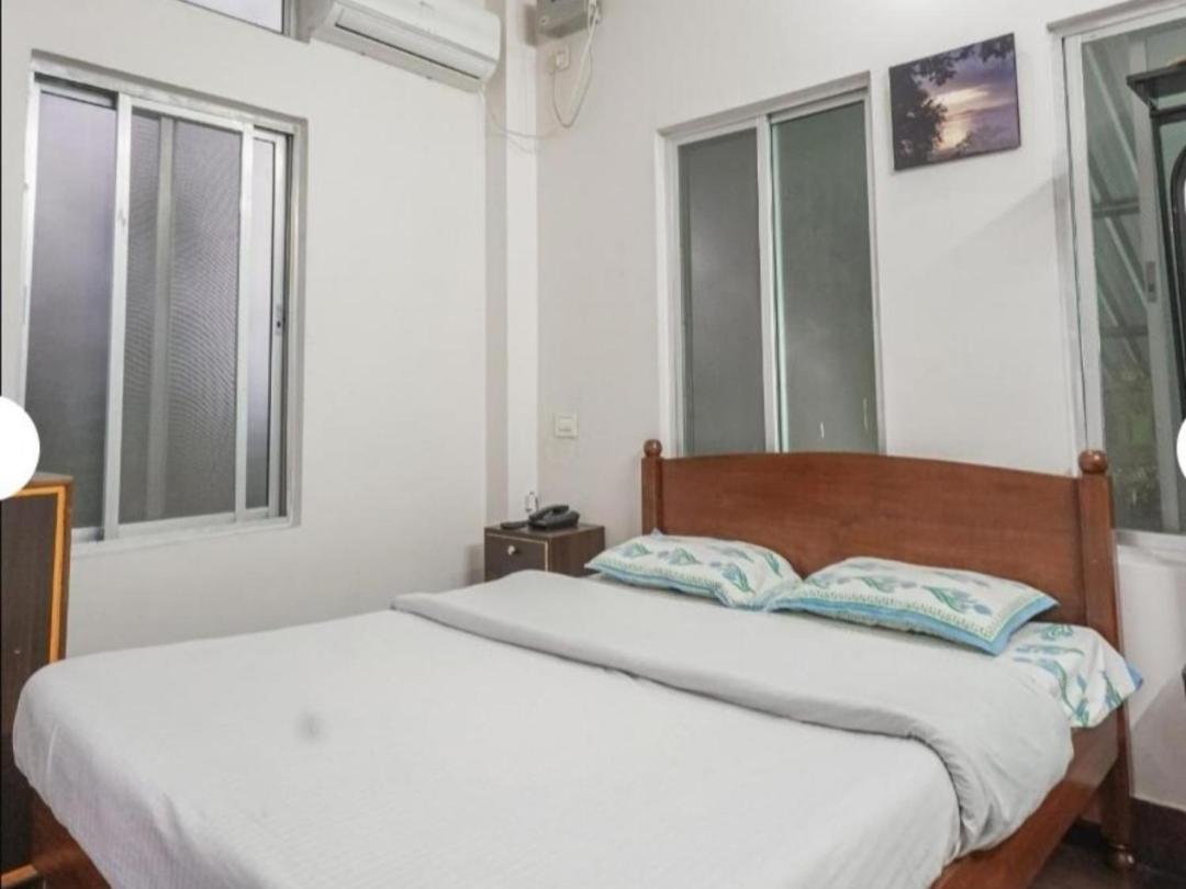 Hilltop Lodge 구와하티 외부 사진