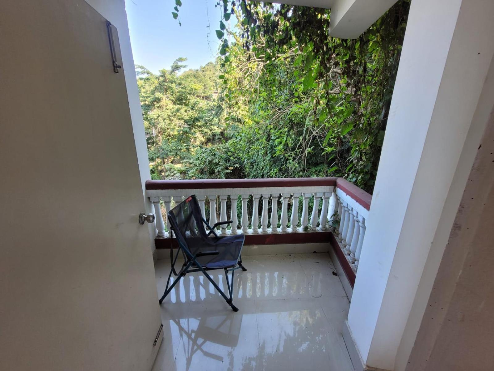 Hilltop Lodge 구와하티 객실 사진