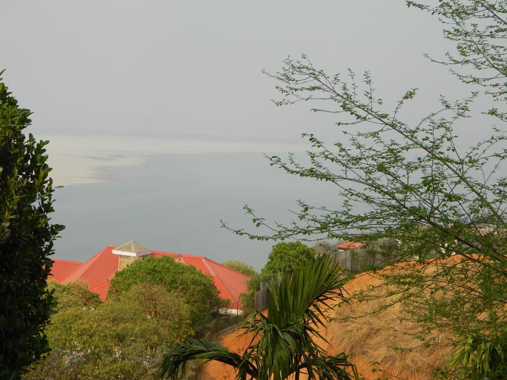 Hilltop Lodge 구와하티 객실 사진
